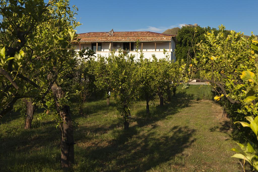 Agriturismo Terrenia Βίλα Trappitello Εξωτερικό φωτογραφία