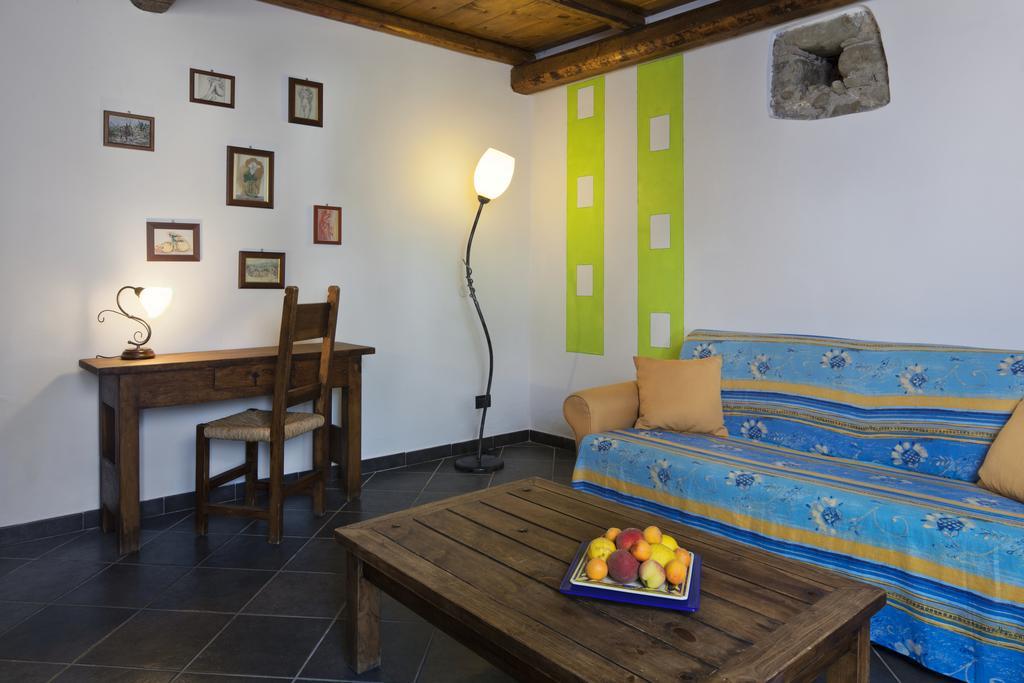 Agriturismo Terrenia Βίλα Trappitello Εξωτερικό φωτογραφία