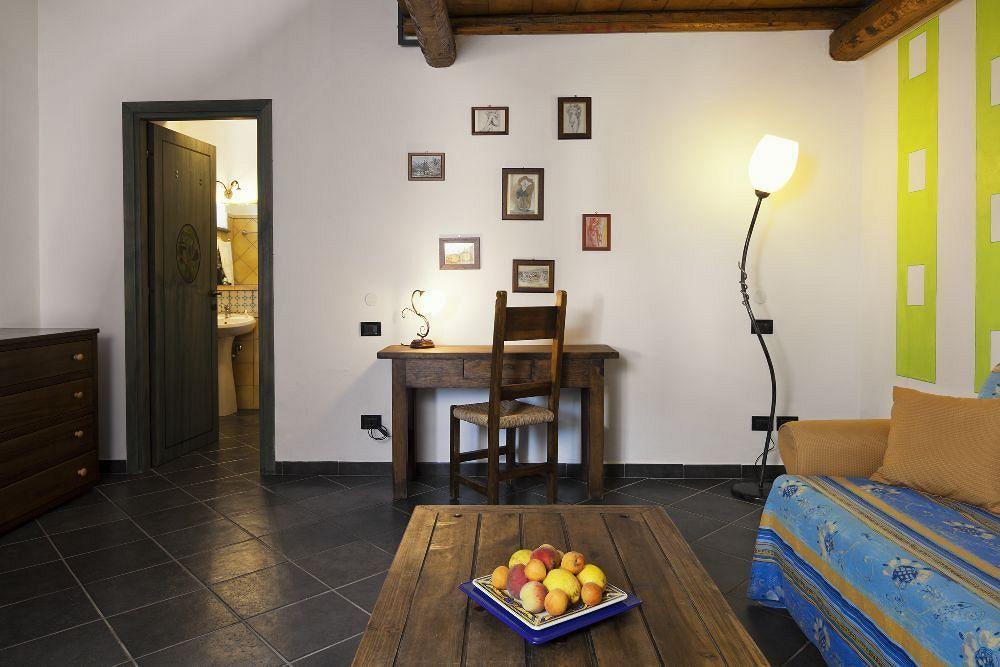 Agriturismo Terrenia Βίλα Trappitello Εξωτερικό φωτογραφία
