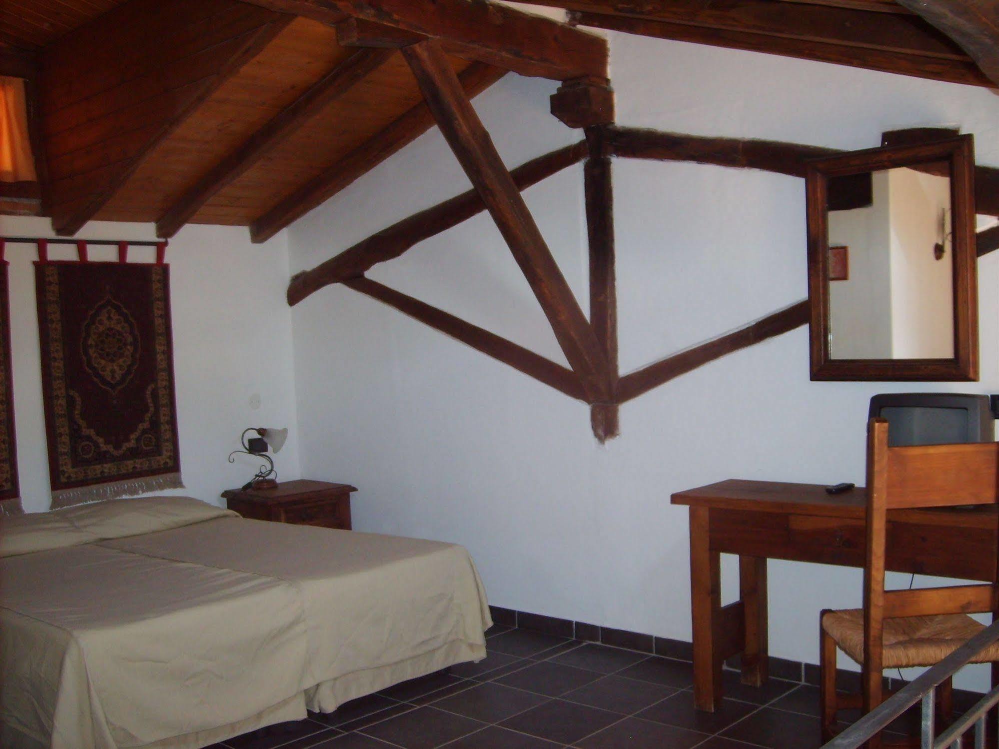 Agriturismo Terrenia Βίλα Trappitello Εξωτερικό φωτογραφία