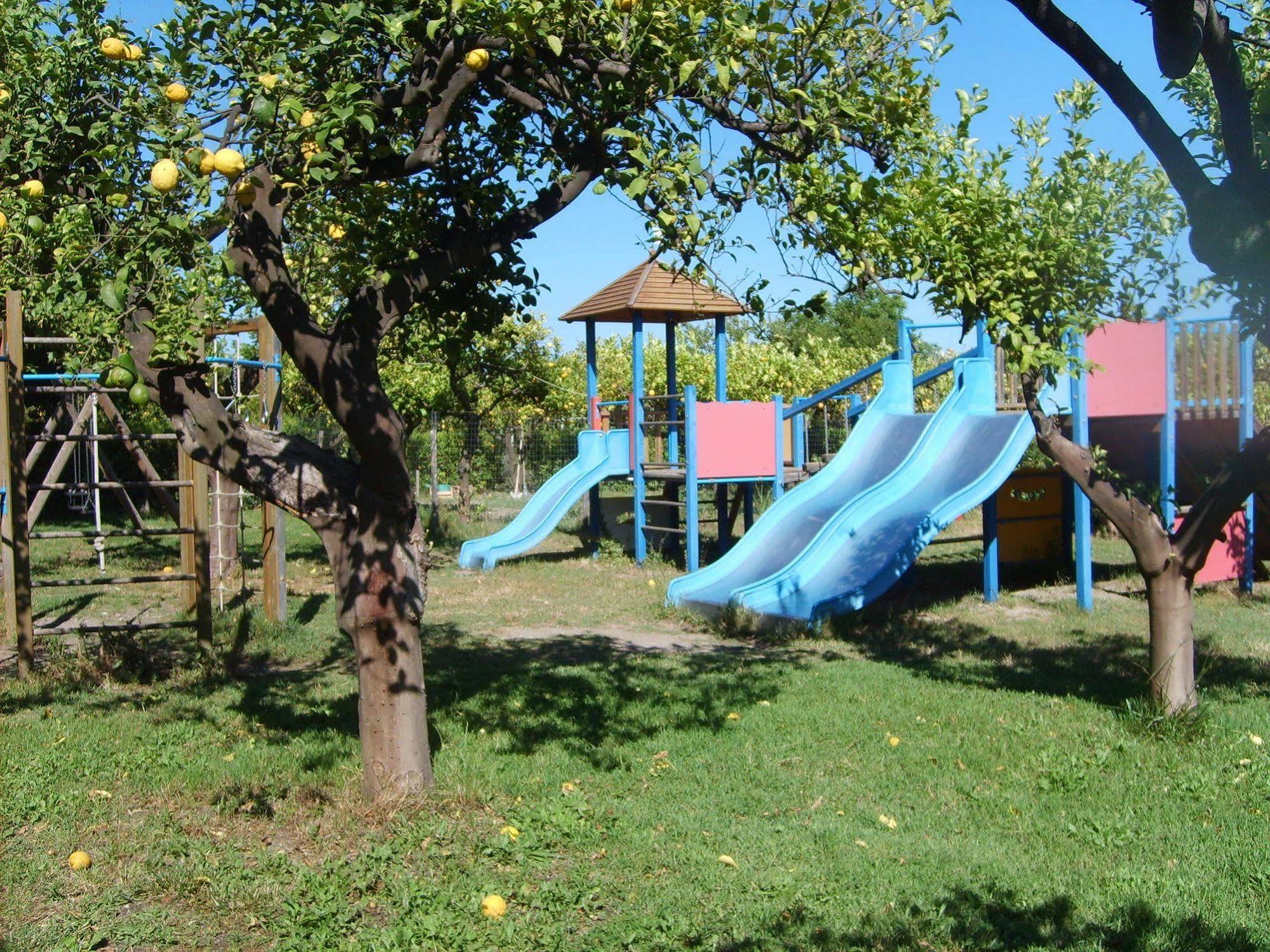 Agriturismo Terrenia Βίλα Trappitello Εξωτερικό φωτογραφία