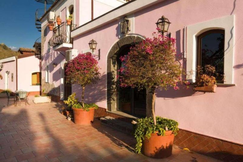 Agriturismo Terrenia Βίλα Trappitello Εξωτερικό φωτογραφία